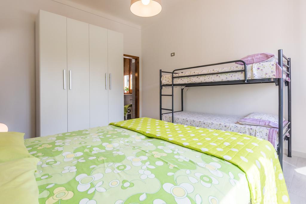 Villa Mare Relax Lido Marini Habitación foto